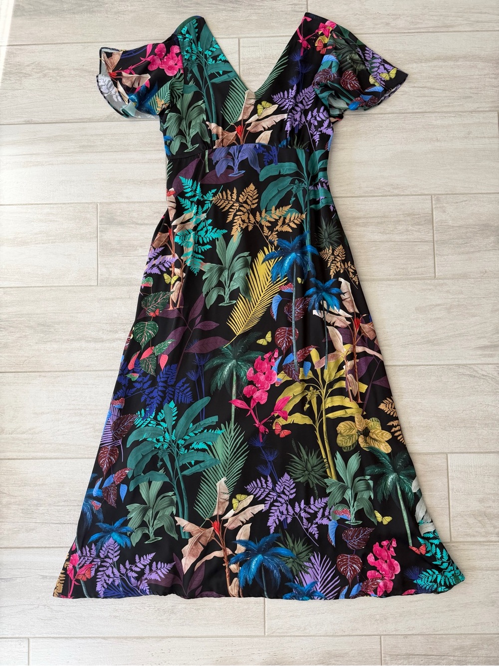 Vilagallo Black Tropical Floral Maxi Dress with Multicolor Botanicals - Picture 15 of 16